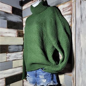 Green Semi See-through Knit Winged Turtleneck Sweater Size S